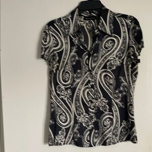 Silk INC International Concepts Black and White Paisley Top